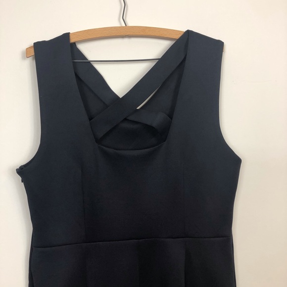 T Tahari Sleeveless V Neck ‘Dark Blue’ Dress Woman’s Size 14 - Picture 6 of 6